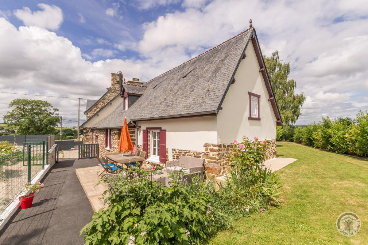 photo 0