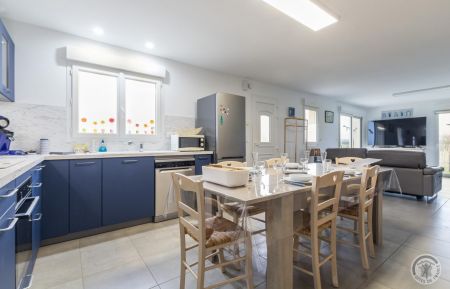 G&icirc;te n&deg;G1206 Fontenay-sur-Mer - Manche - Coin cuisine