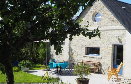 G&icirc;te n&deg;G859 Audouville-la-Hubert - Manche - Terrasse ensoleill&eacute;e pour la lecture