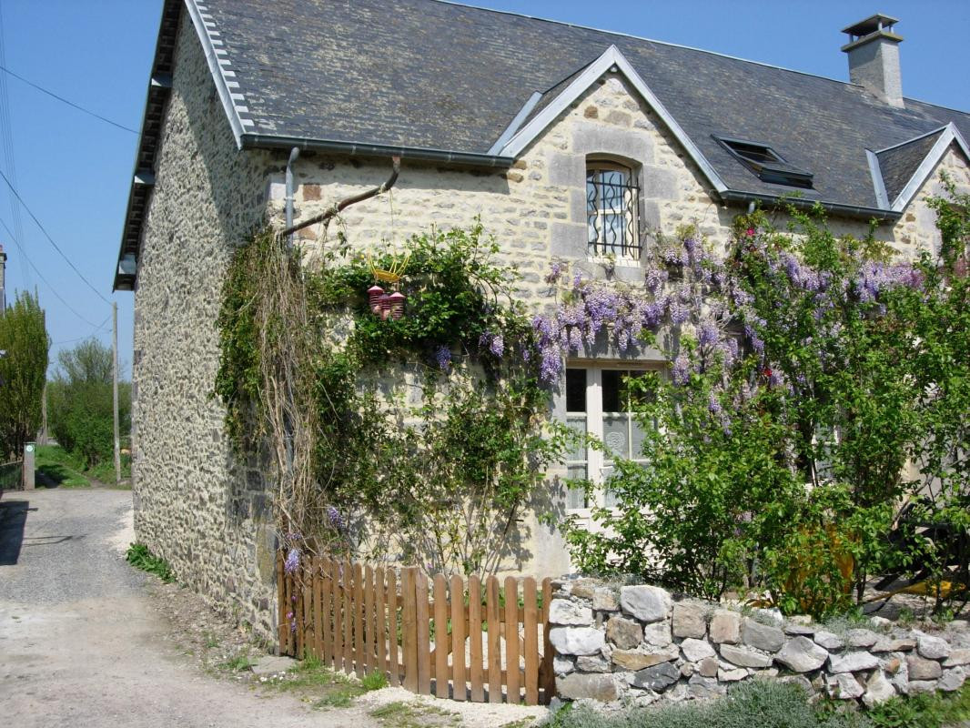 photo 0